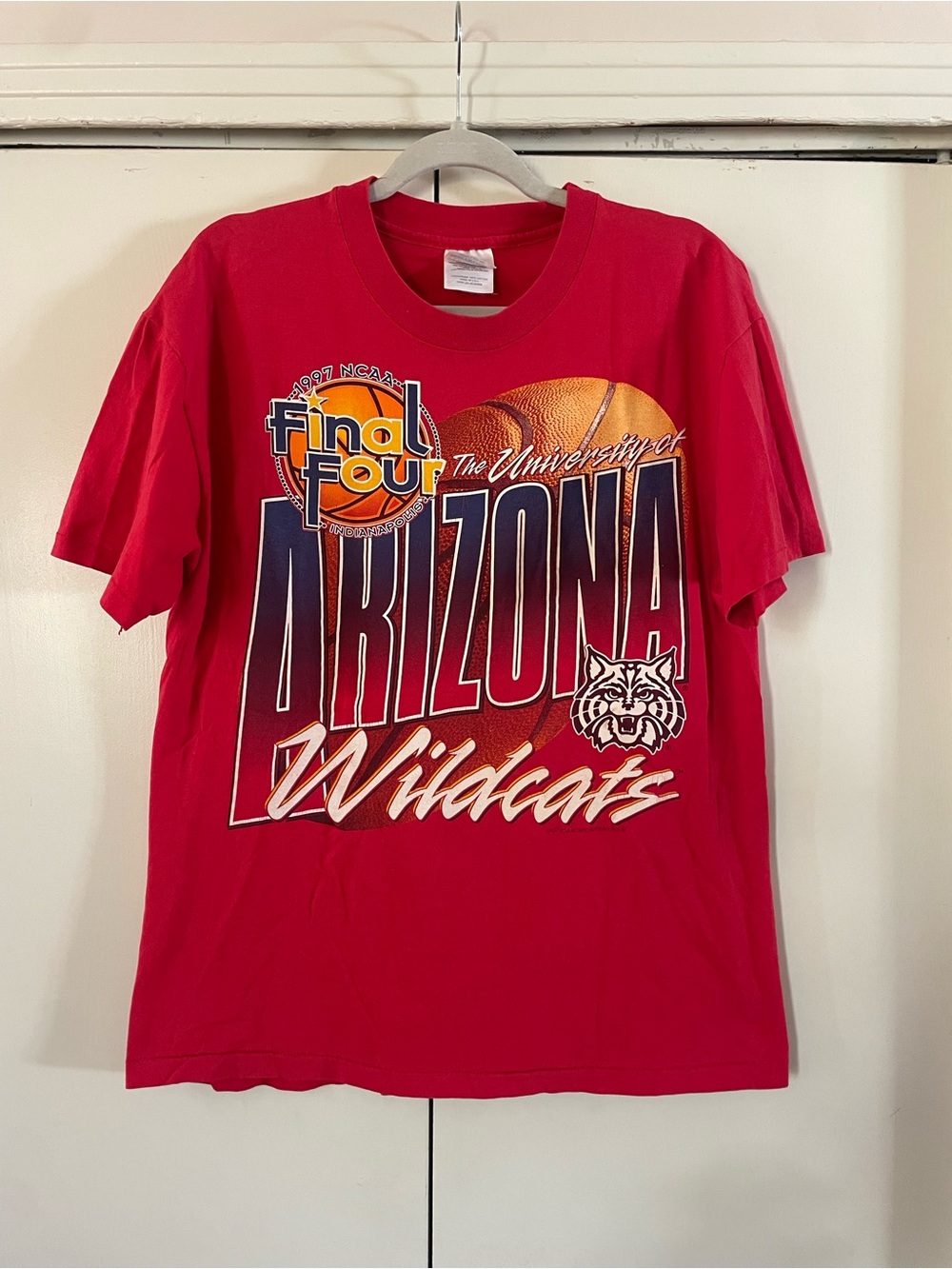 Vintage 1997 University of Arizona Final Four Tee